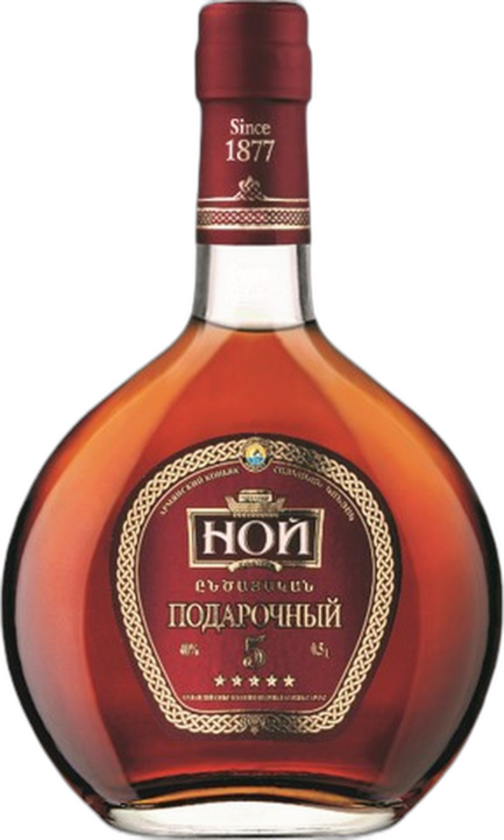 Армянский Ной подарочный 5 звезд 0,5л